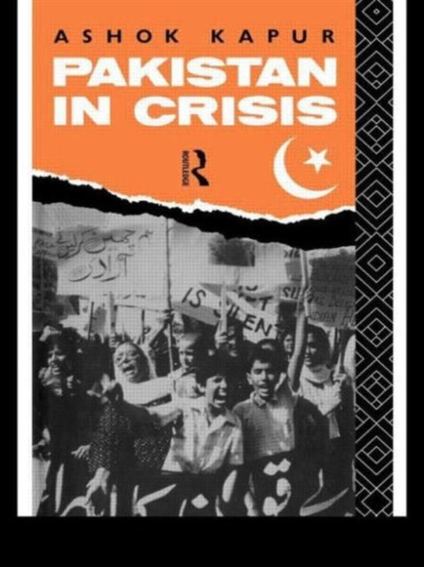 Book cover of: Pakistan in Crisis