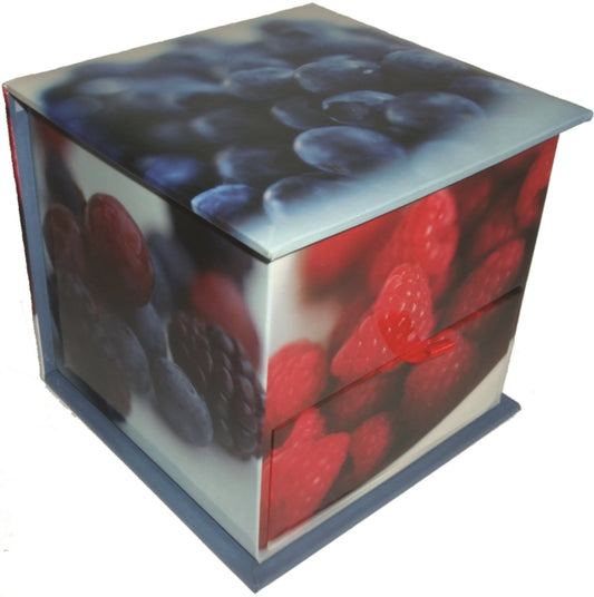 Book cover of: Memo Block: Berries. By: Peony Press