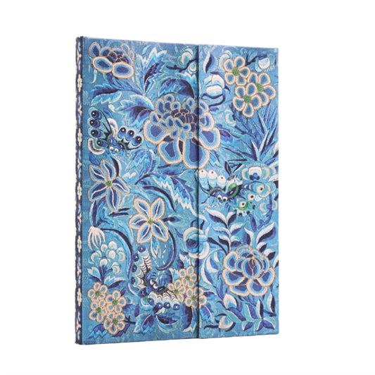 Book cover of: Blue Willow (Celebrate Hanfu) Midi Unlined Hardcover Journal (Wrap Closure)