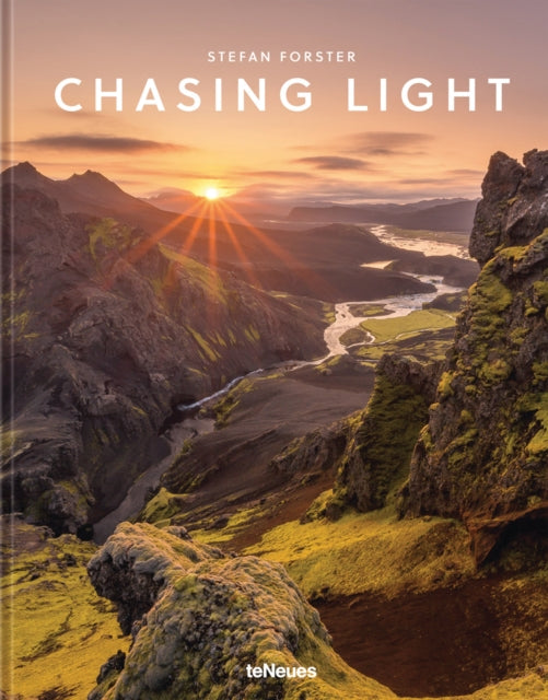 Book cover of: Chasing Light. By: Stefan Forster