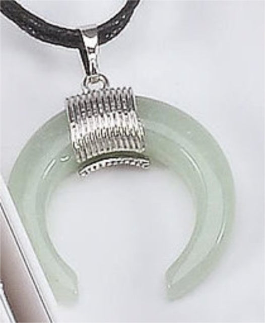 Book cover of: Amulet Pendant - Green Aventurine